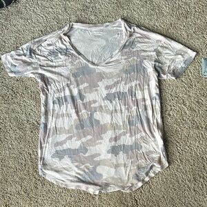 American Eagle soft & sexy tee